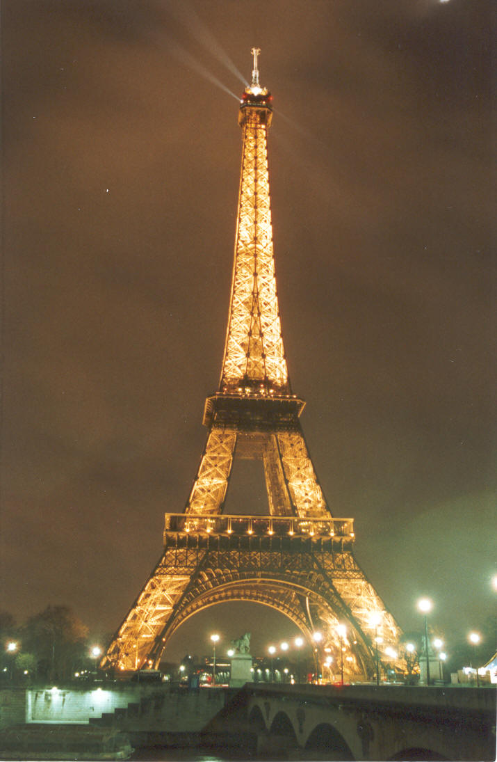 photos:tour_eiffel_nuit_paris_avril_2001.jpg
